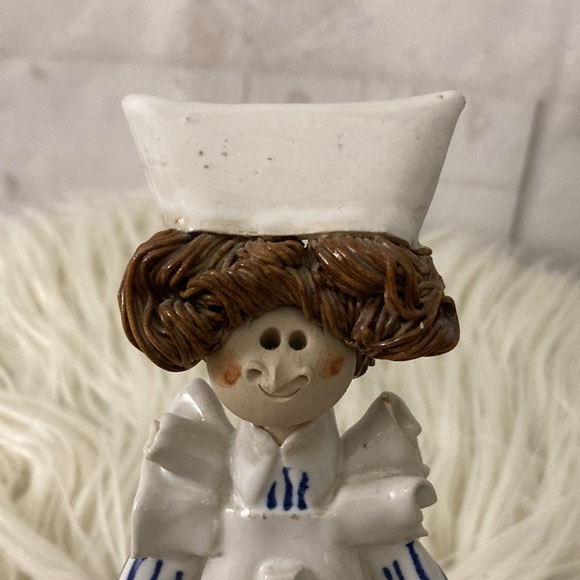 Laura Dunn Nurse Clay Pottery Figurine 1996 England - Picture 5 of 11